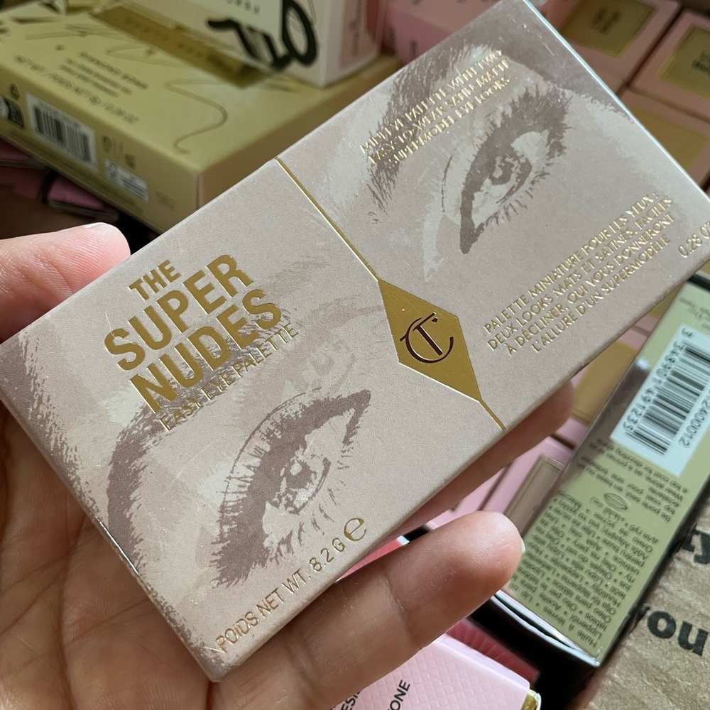 Charlotte Tilbury The Super Nudes Eyeshadow Palette
